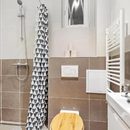 Daire Center - Modern & Stylish Bratislava